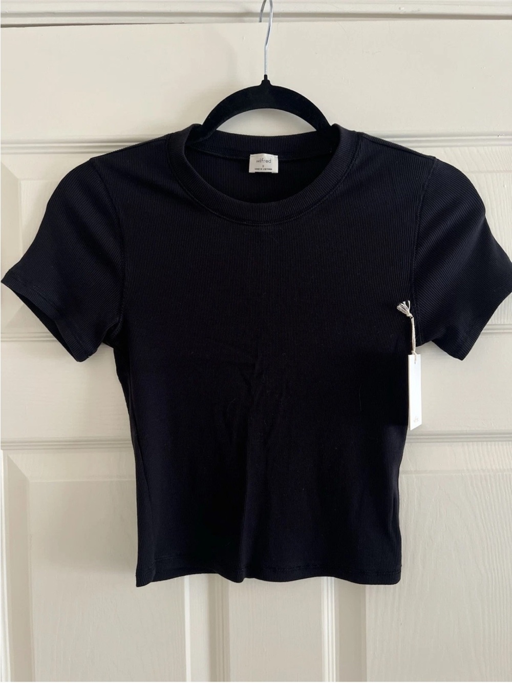 Wilfred Black Ribbed Short Sleeve Tee